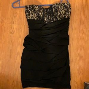 Black Lace Strapless